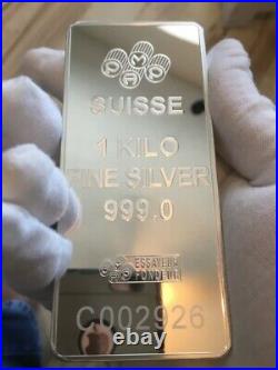 PAMP Suisse Lady Fortuna. 999 Fine Silver Kilo Bar Assay/Plastic Case