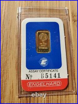 Rare No staples. Engelhard 1 Gram Fine 999.9 GOLD Bar Bullion Card Assay Cert