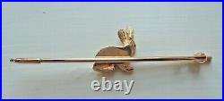 VINTAGE 9ct GOLD RABBIT / HARE BAR BROOCH WITH RUBY EYE & ANTIQUE BOX STOCK PIN